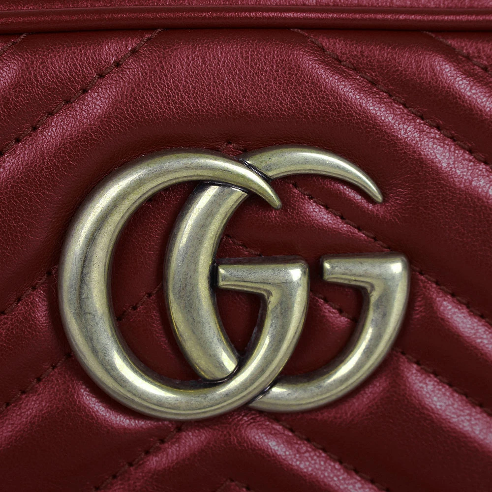 GG Marmont仿舊金色雙G 牛皮斜背包